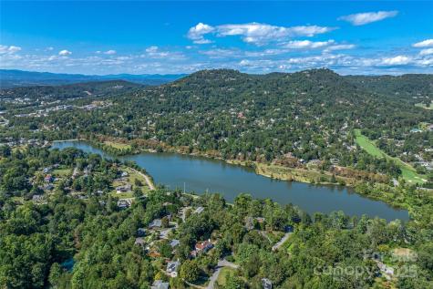 33 Grovepoint Way Asheville NC 28804