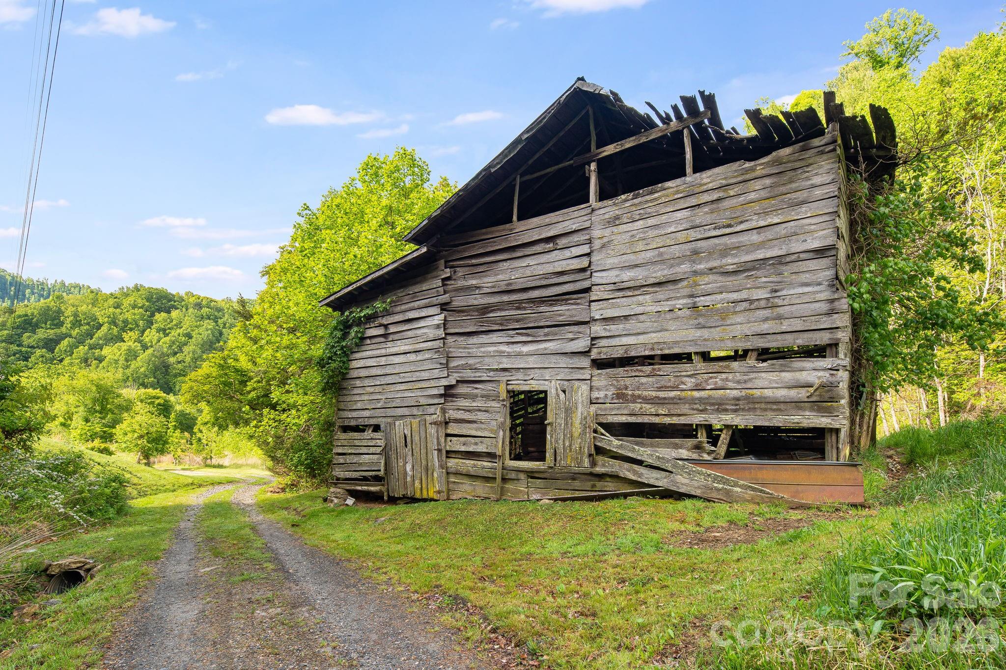 130 Black Crow Road Burnsville NC 28714