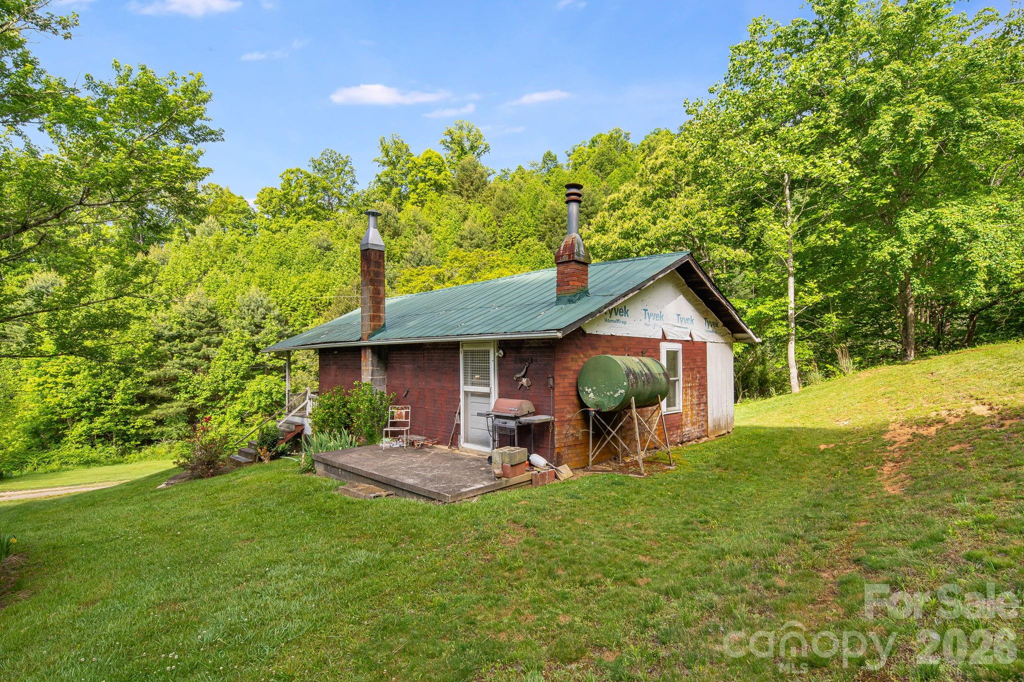 130 Black Crow Road Burnsville NC 28714