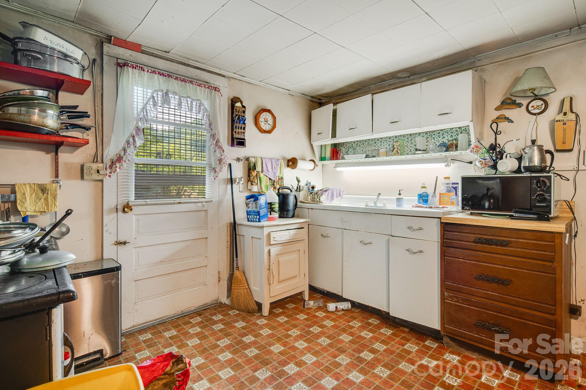 130 Black Crow Road Burnsville NC 28714