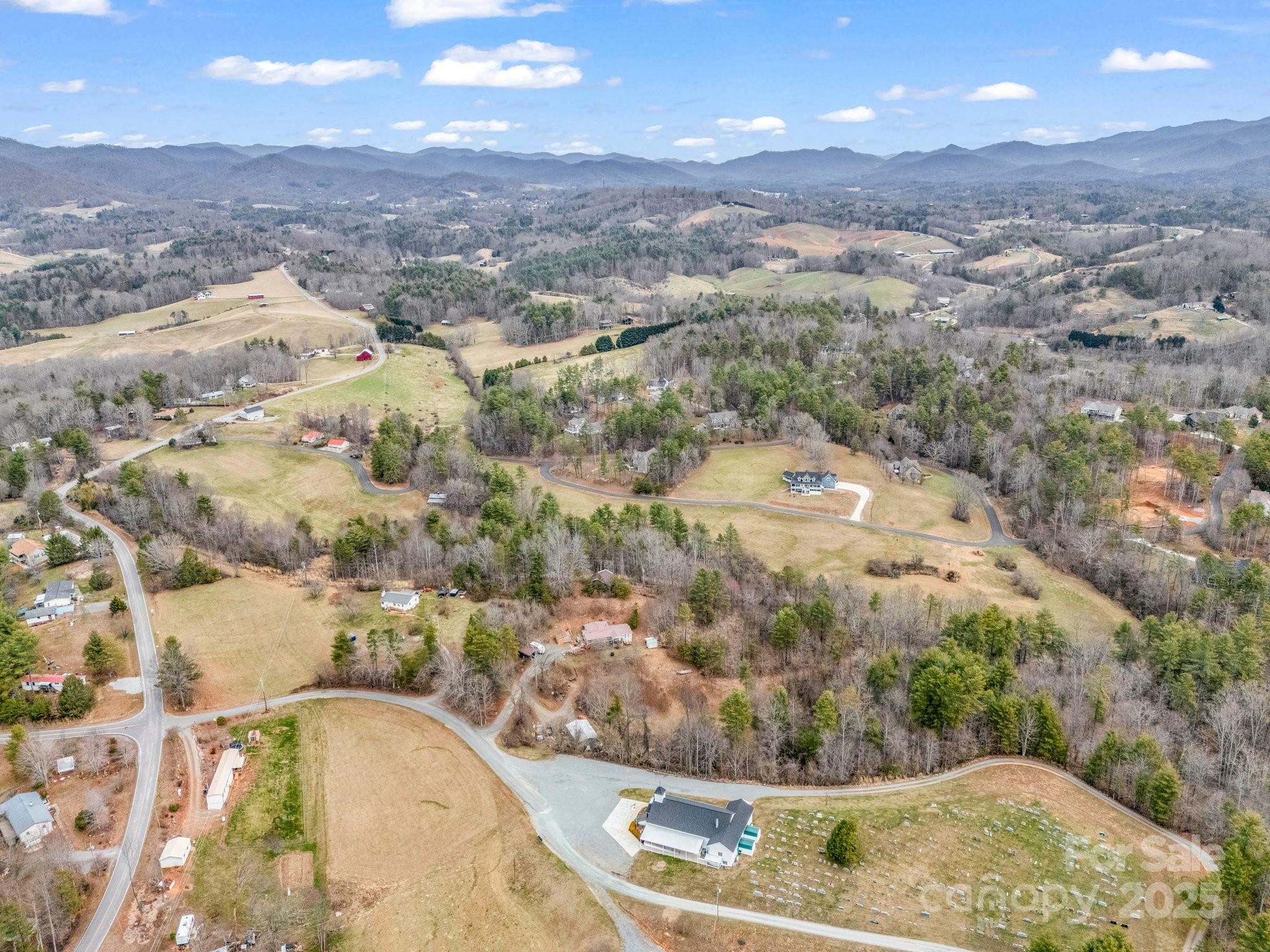 9999 Settlers Trail Mars Hill NC 28754