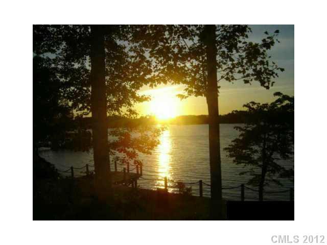 180 Fawn Lane Mooresville NC 28117