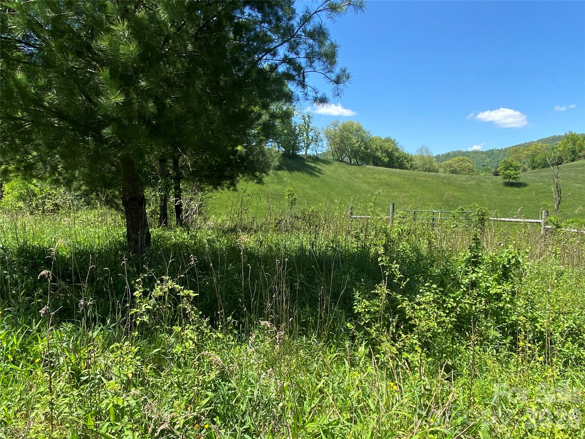 Tract 1 Hill Top Drive Burnsville NC 287214