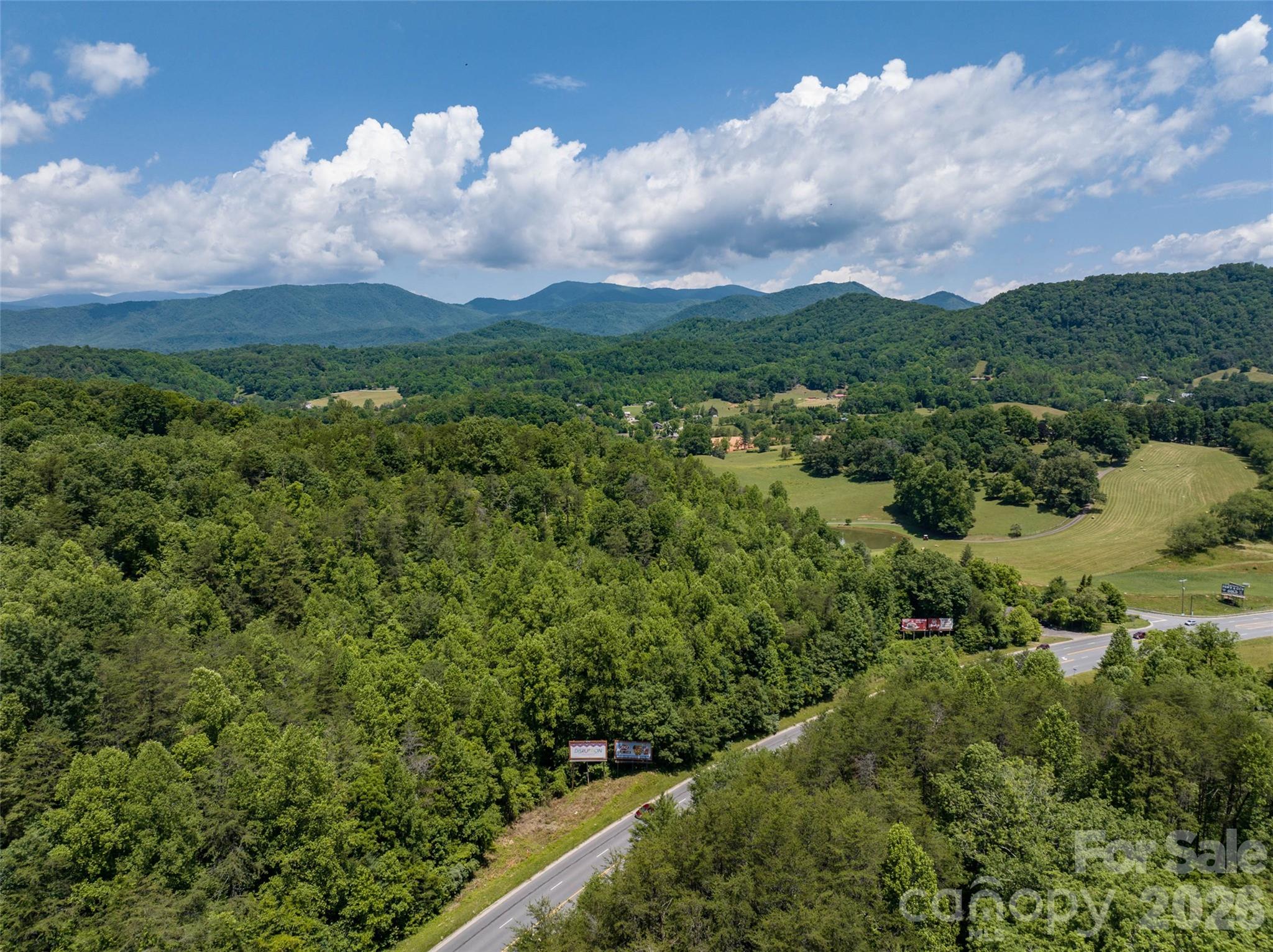 1409 Us 441 Highway Whittier NC 28789