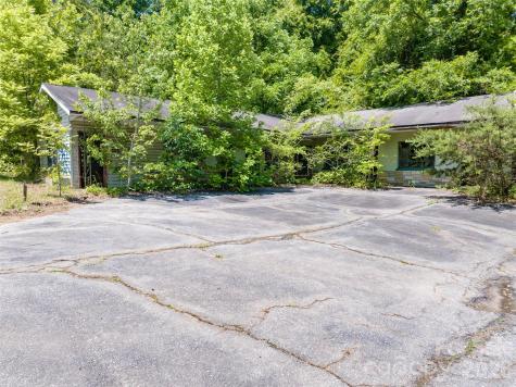 1409 Us 441 Highway Whittier NC 28789