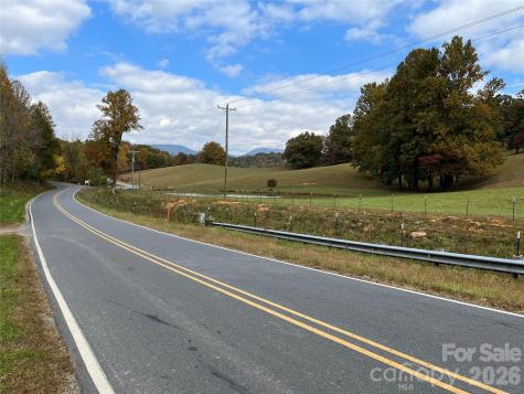 1409 Us 441 Highway Whittier NC 28789