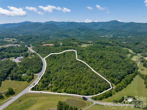 1409 Us 441 Highway Whittier NC 28789
