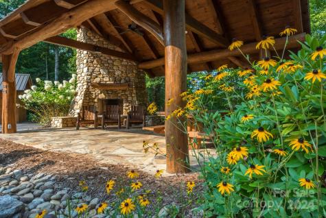 65 Dockside Drive Nebo NC 28761