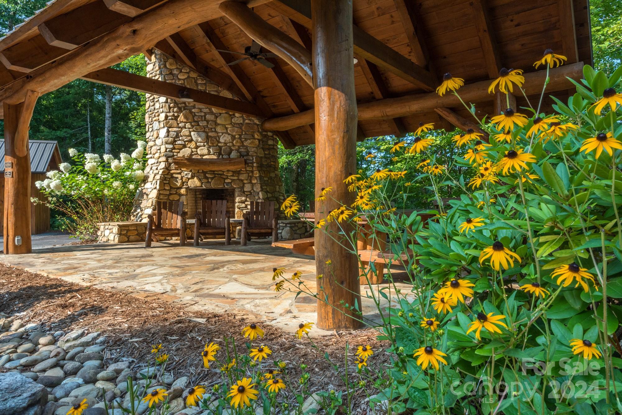 65 Dockside Drive Nebo NC 28761