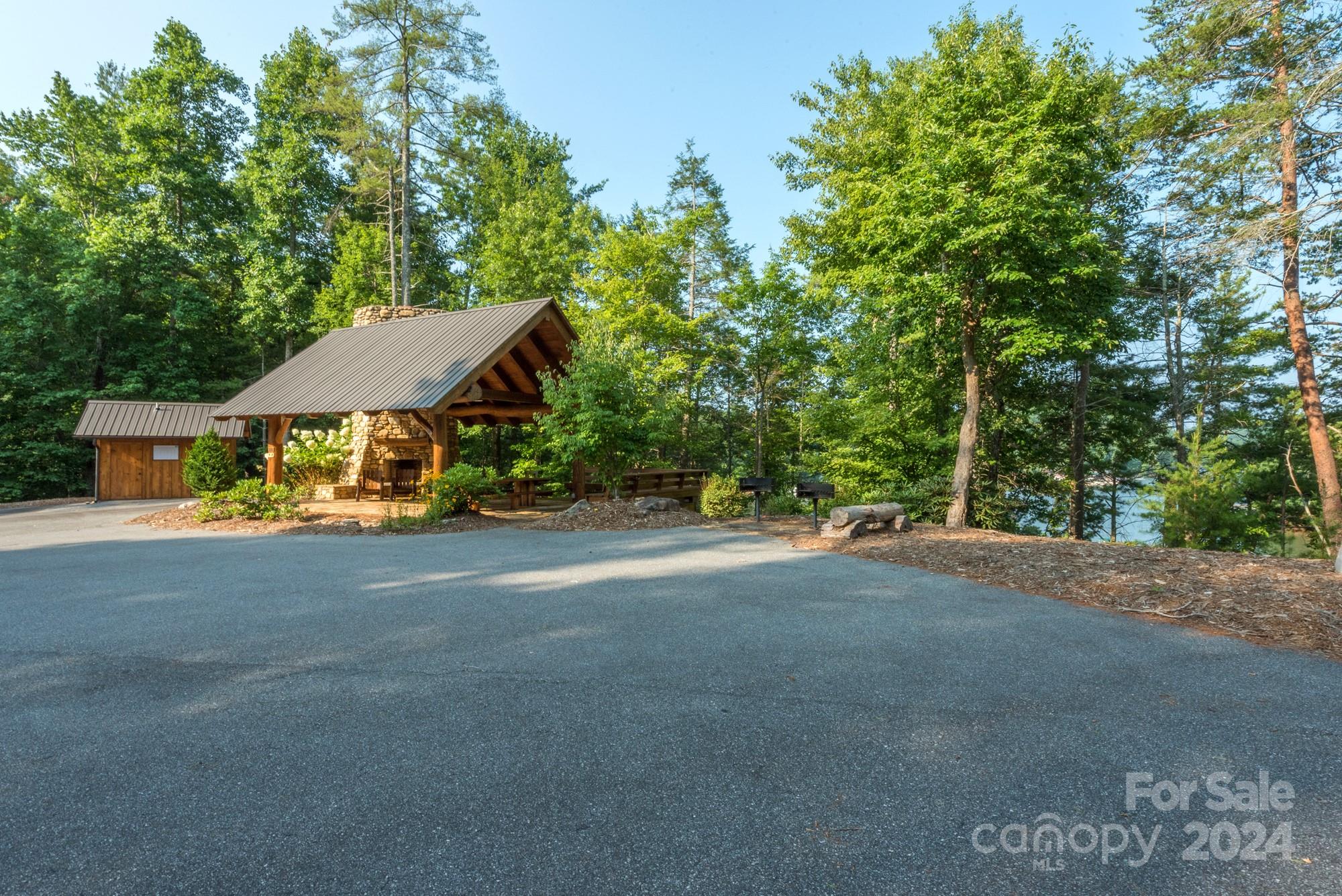 65 Dockside Drive Nebo NC 28761