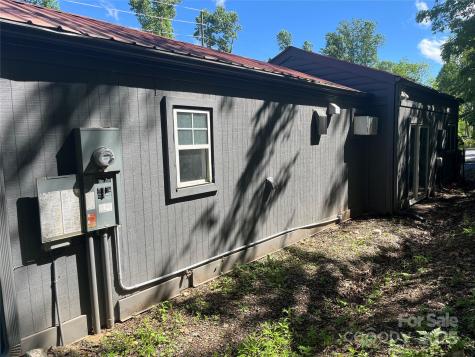 1961 Cane Creek Road Fletcher NC 28732
