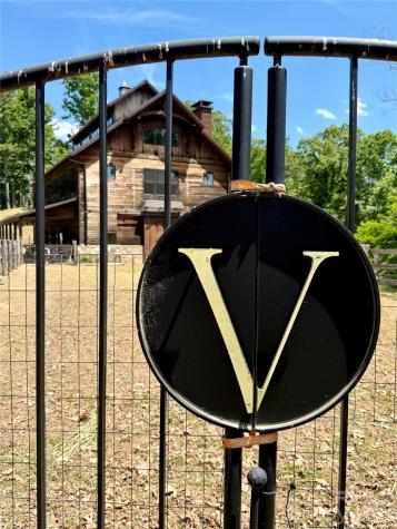 19 Villa Nova Drive Asheville NC 28804