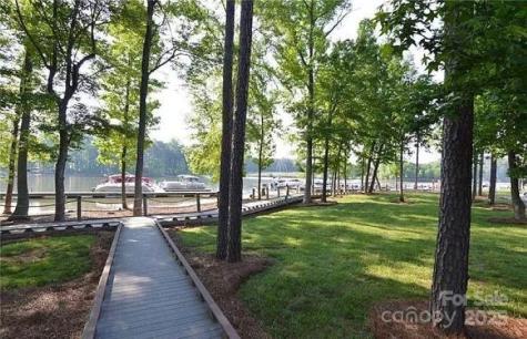 3213 Lake Pointe Drive Belmont NC 28012