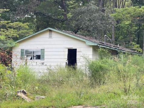 5756 Rumfelt Road Stanley NC 28164