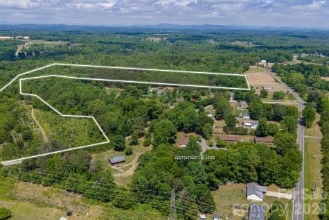 7867 Max Smith Avenue Connelly Springs NC 28612