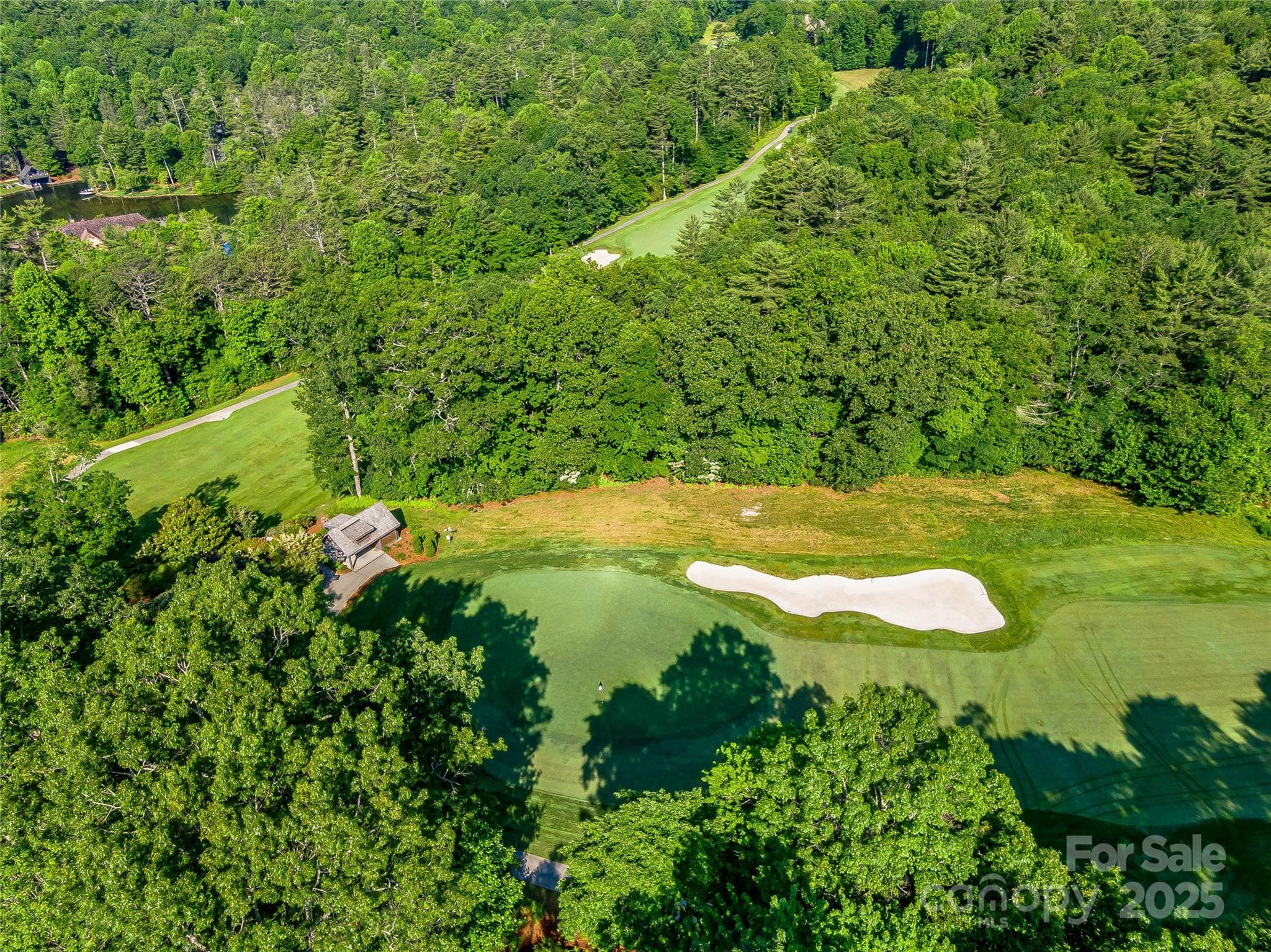 J 34 Cherokee Point Lake Toxaway NC 28747