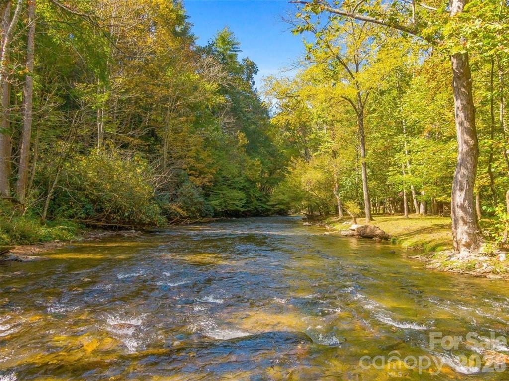34 Laurel Heights Mars Hill NC 28753