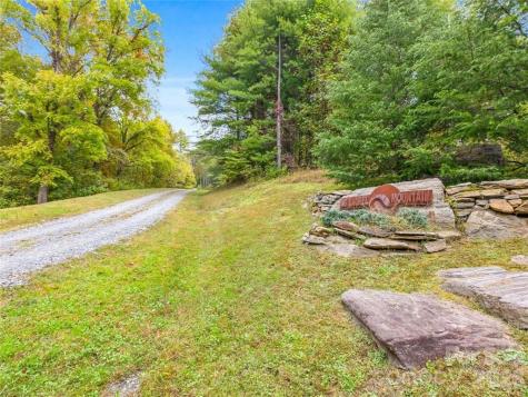 34 Laurel Heights Mars Hill NC 28753