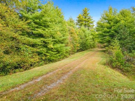 34 Laurel Heights Mars Hill NC 28753
