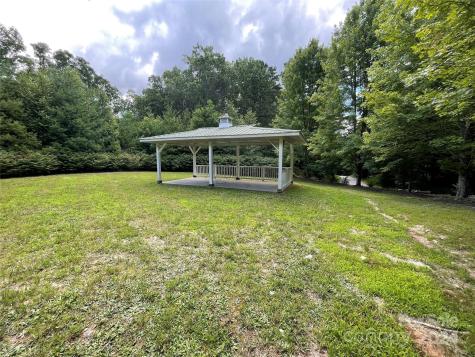 00 Willow Run Lane Zirconia NC 28790