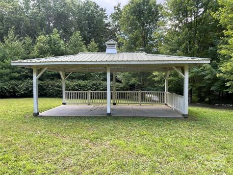 00 Willow Run Lane Zirconia NC 28790