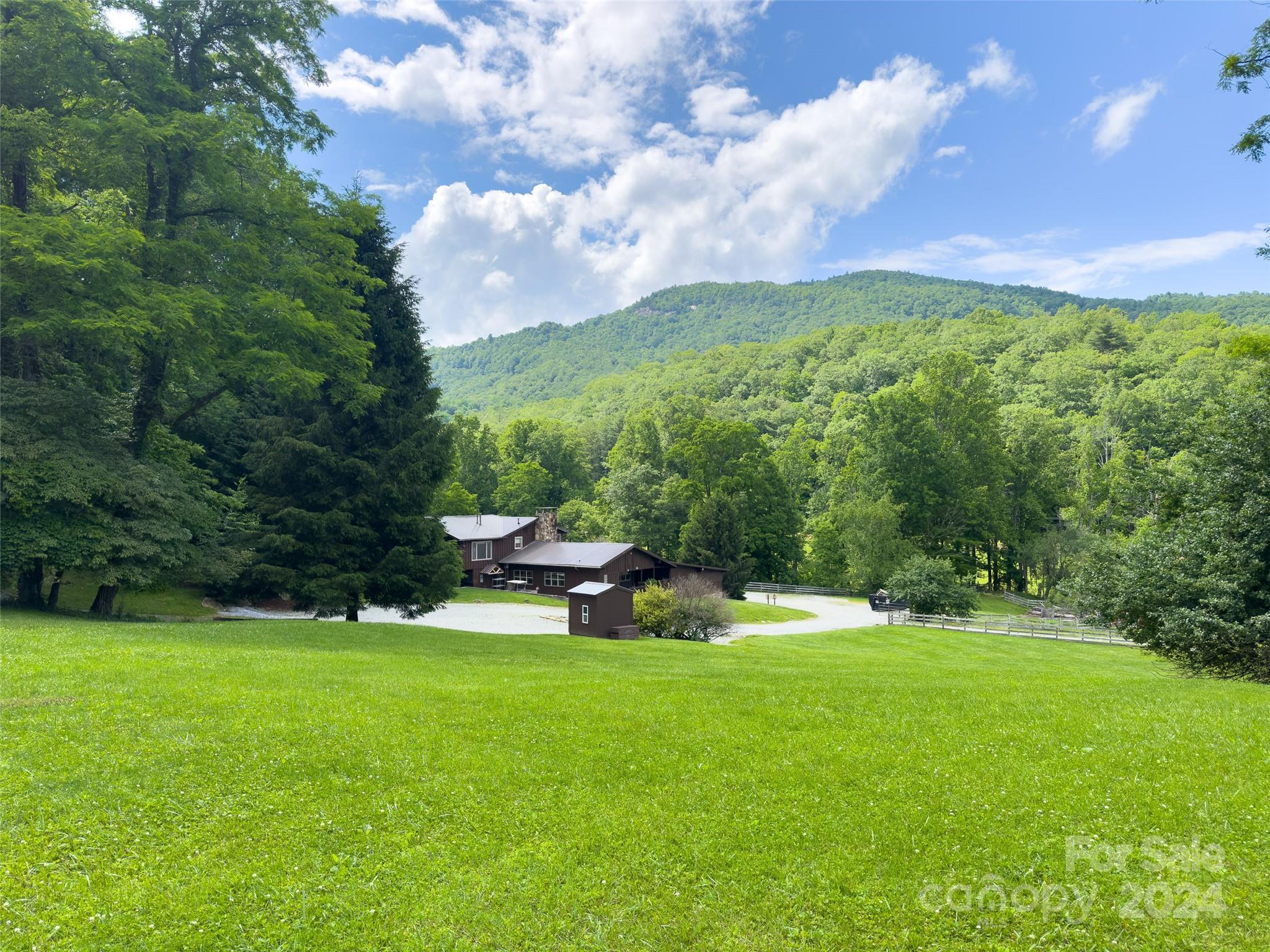500 Winding Gap Road Lake Toxaway NC 28487