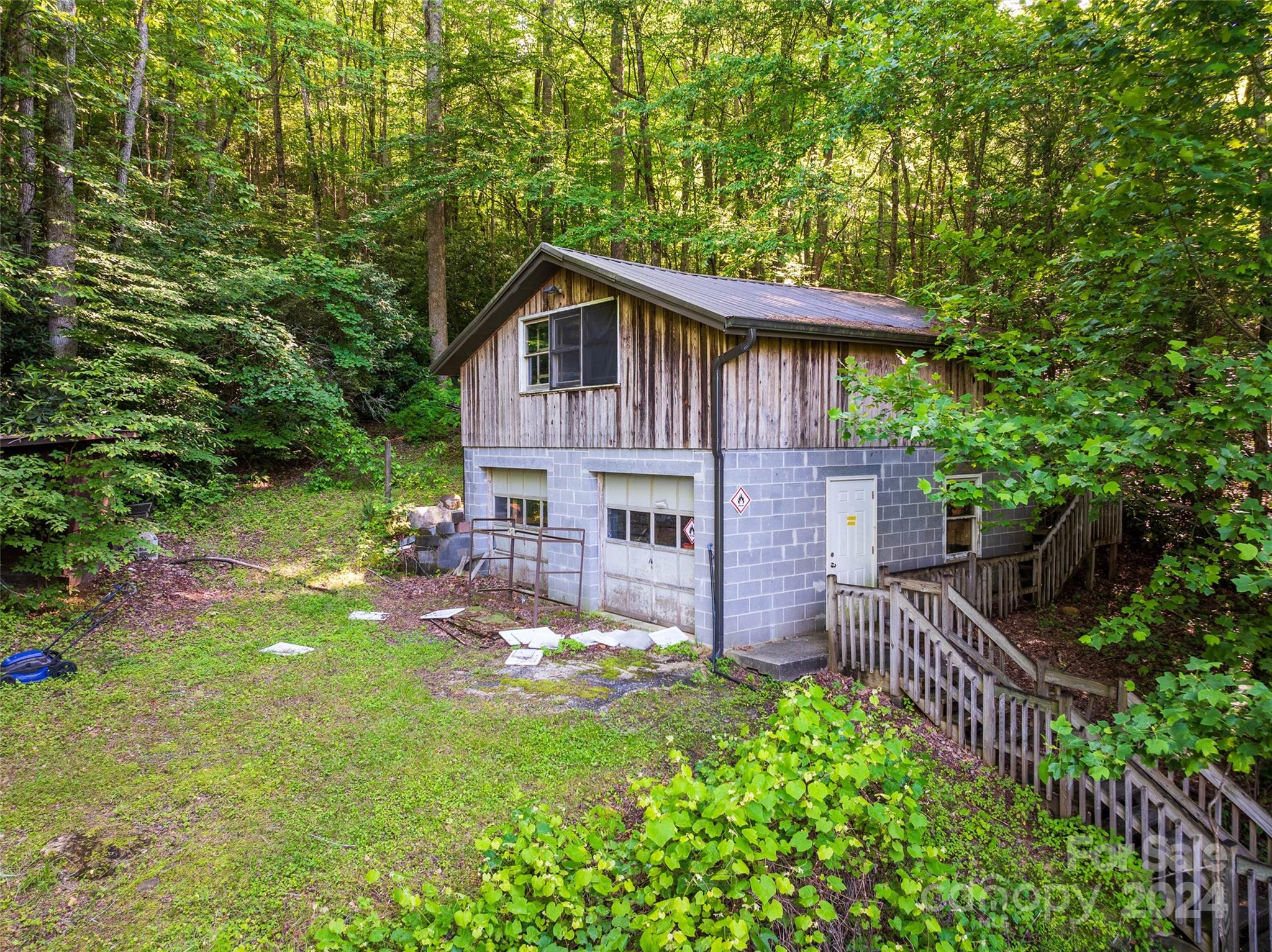 500 Winding Gap Road Lake Toxaway NC 28487
