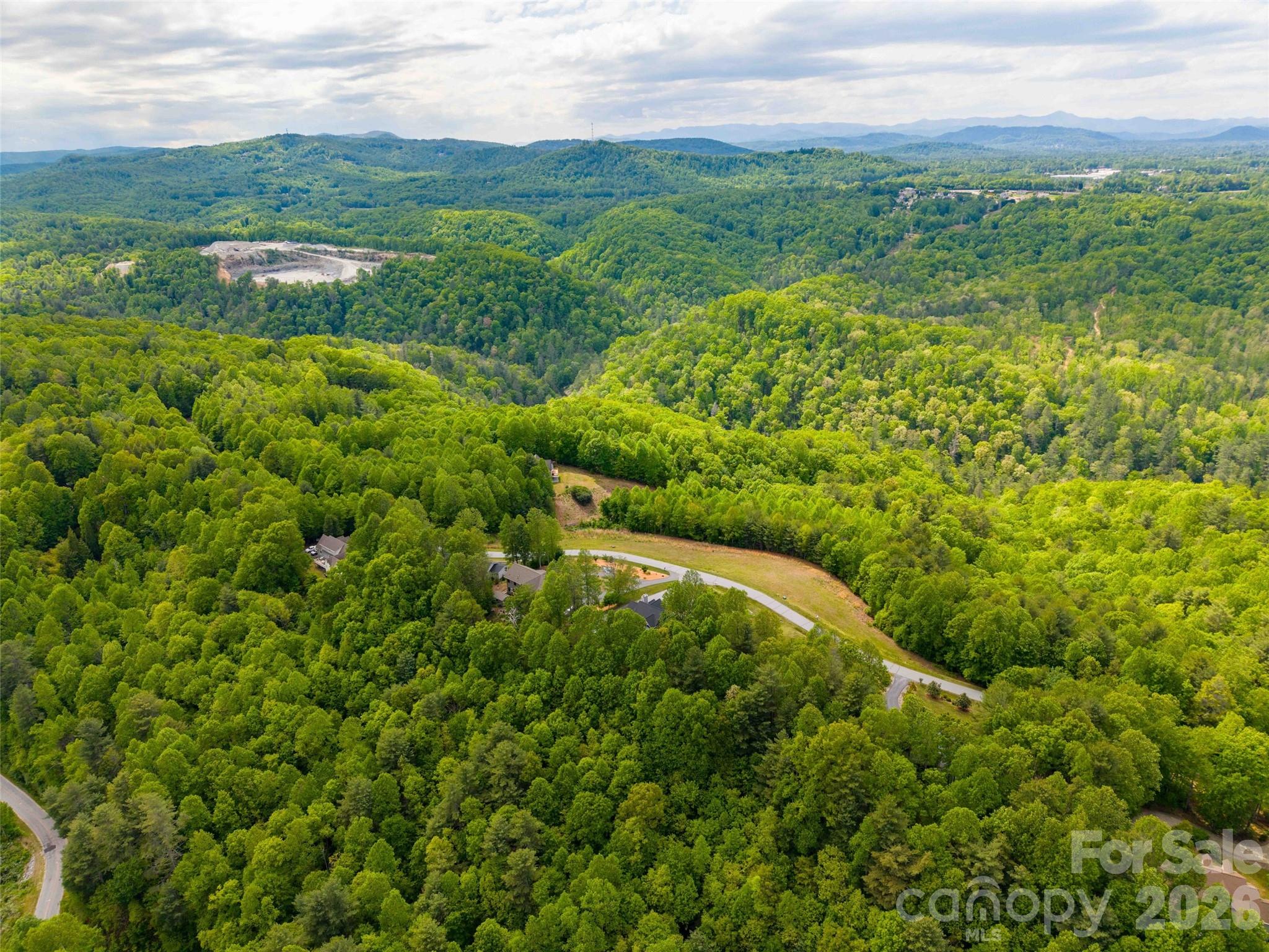 661 Whites Lake Boulevard Saluda NC 28773