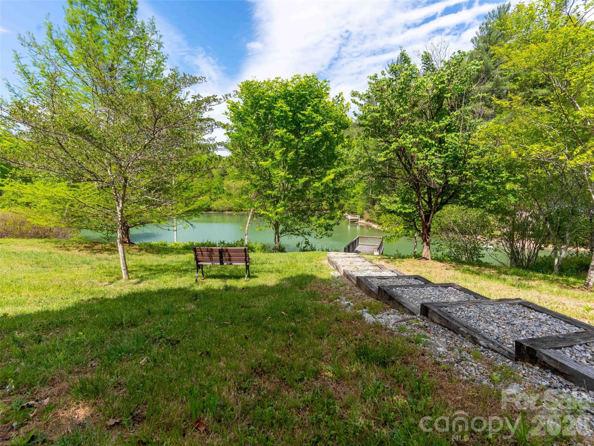 661 Whites Lake Boulevard Saluda NC 28773