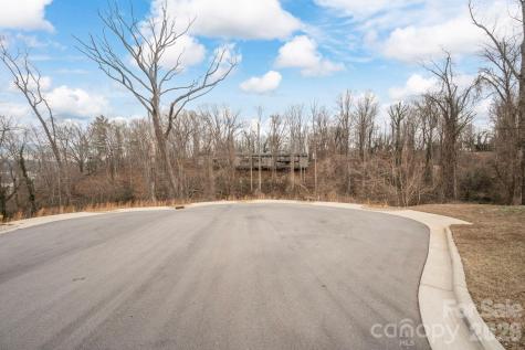 131 Beautyberry Drive Asheville NC 28801