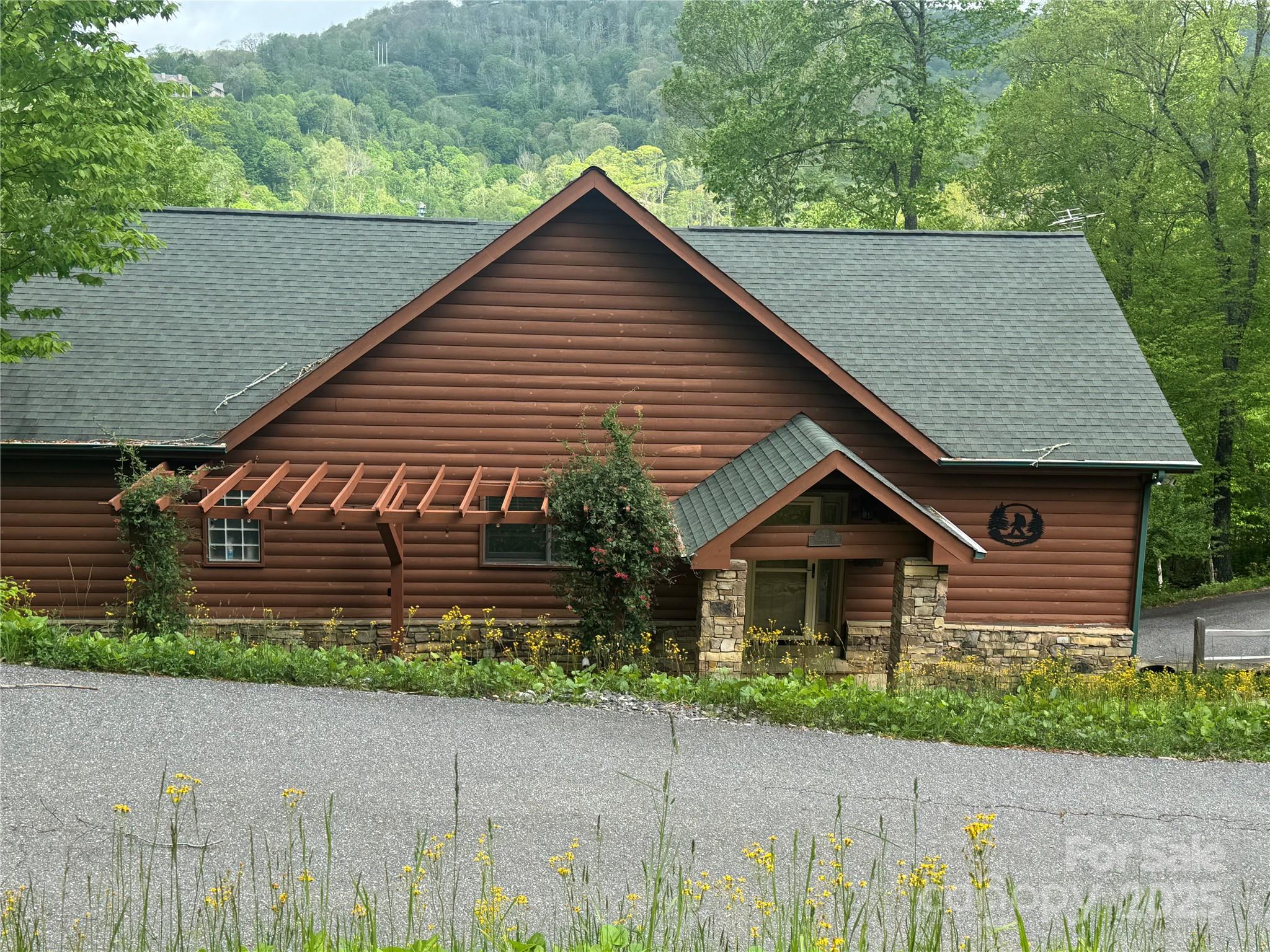 22 Zebulon Lane Mars Hill NC 28754