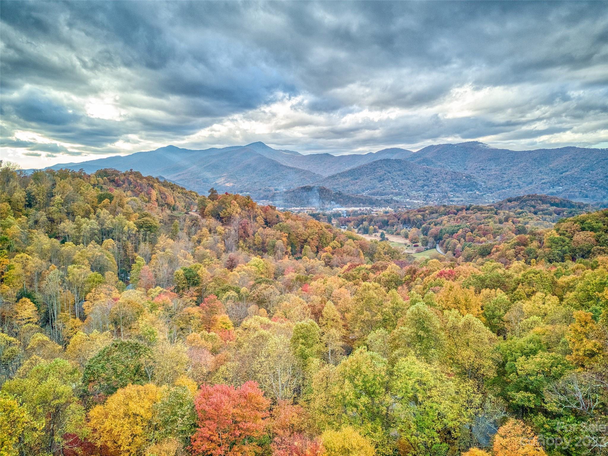 7 Cliff Lane Waynesville NC 28786