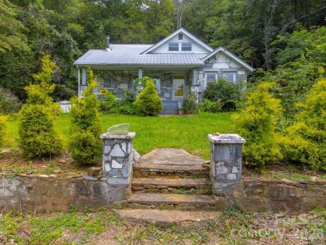 105 Marble Drive Sylva NC 28779