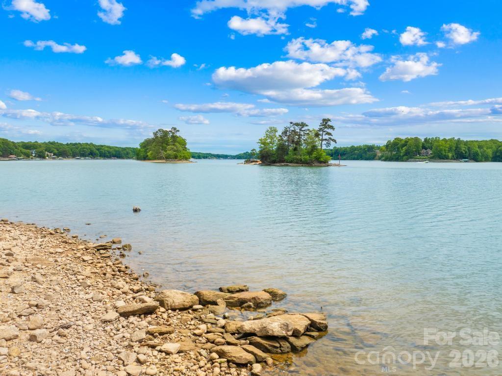 265 S Harbor Watch Drive Statesville NC 28677
