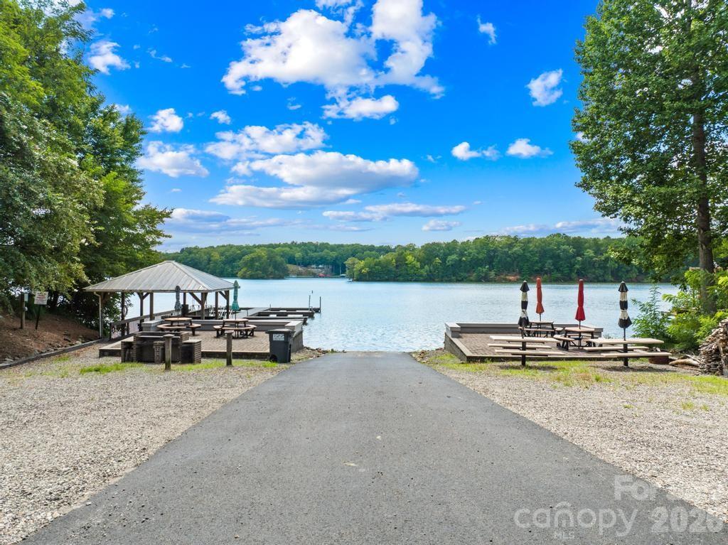 265 S Harbor Watch Drive Statesville NC 28677