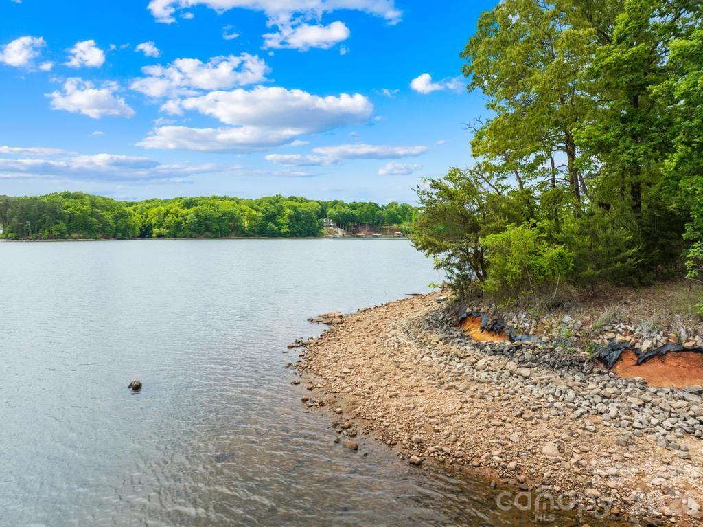 265 S Harbor Watch Drive Statesville NC 28677