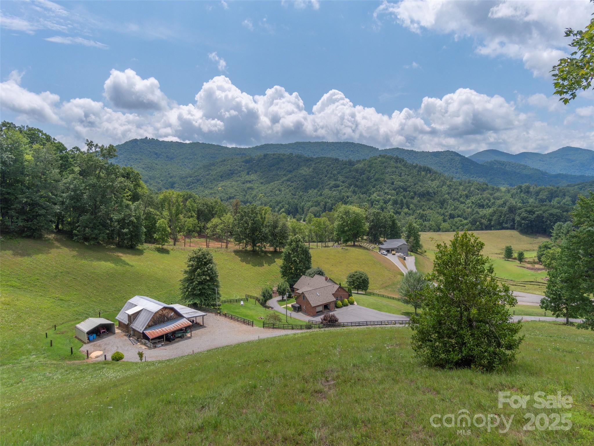 00 Bark Trail Waynesville NC 28786