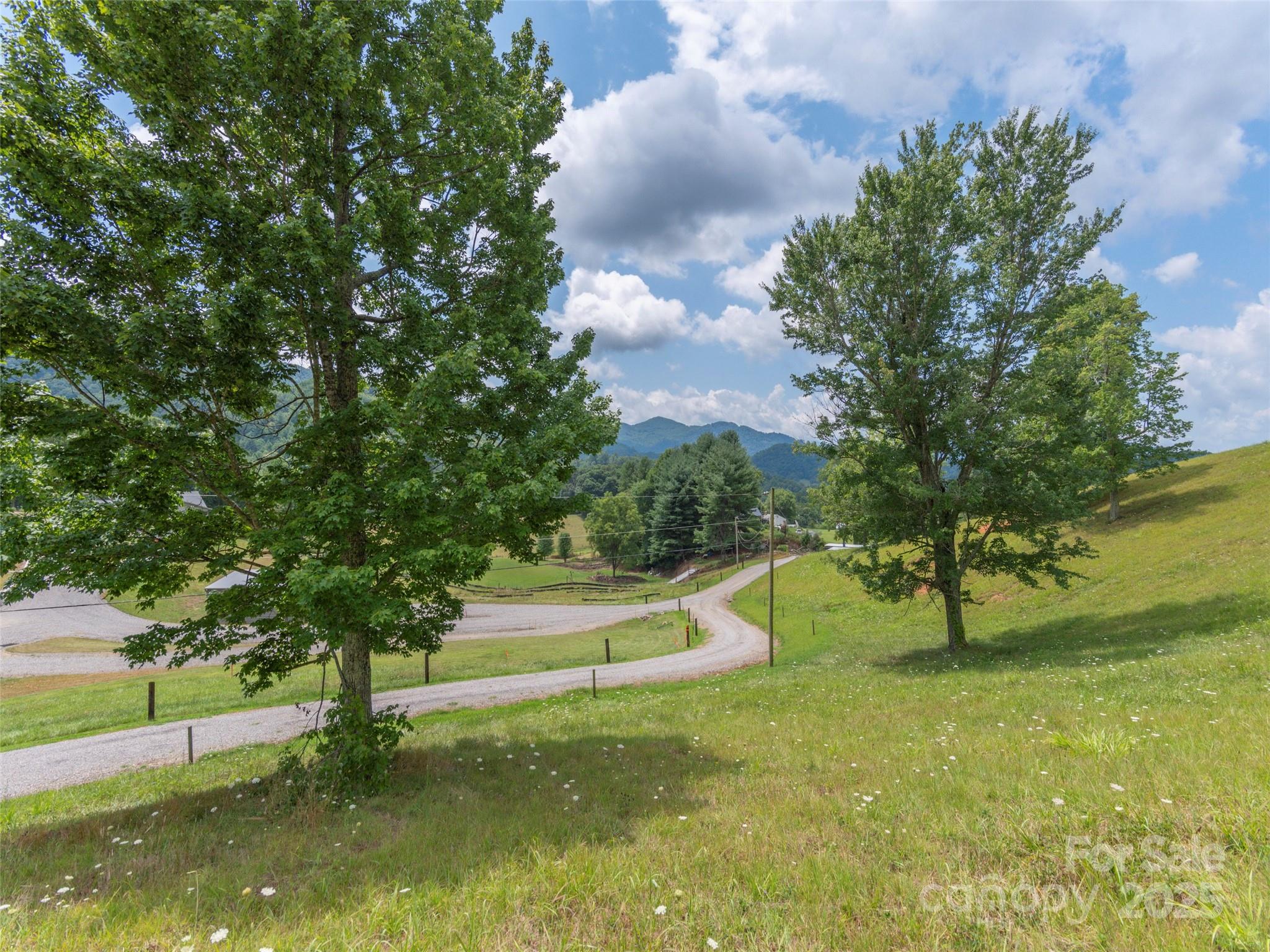 00 Bark Trail Waynesville NC 28786