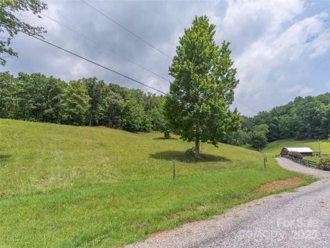 00 Bark Trail Waynesville NC 28786