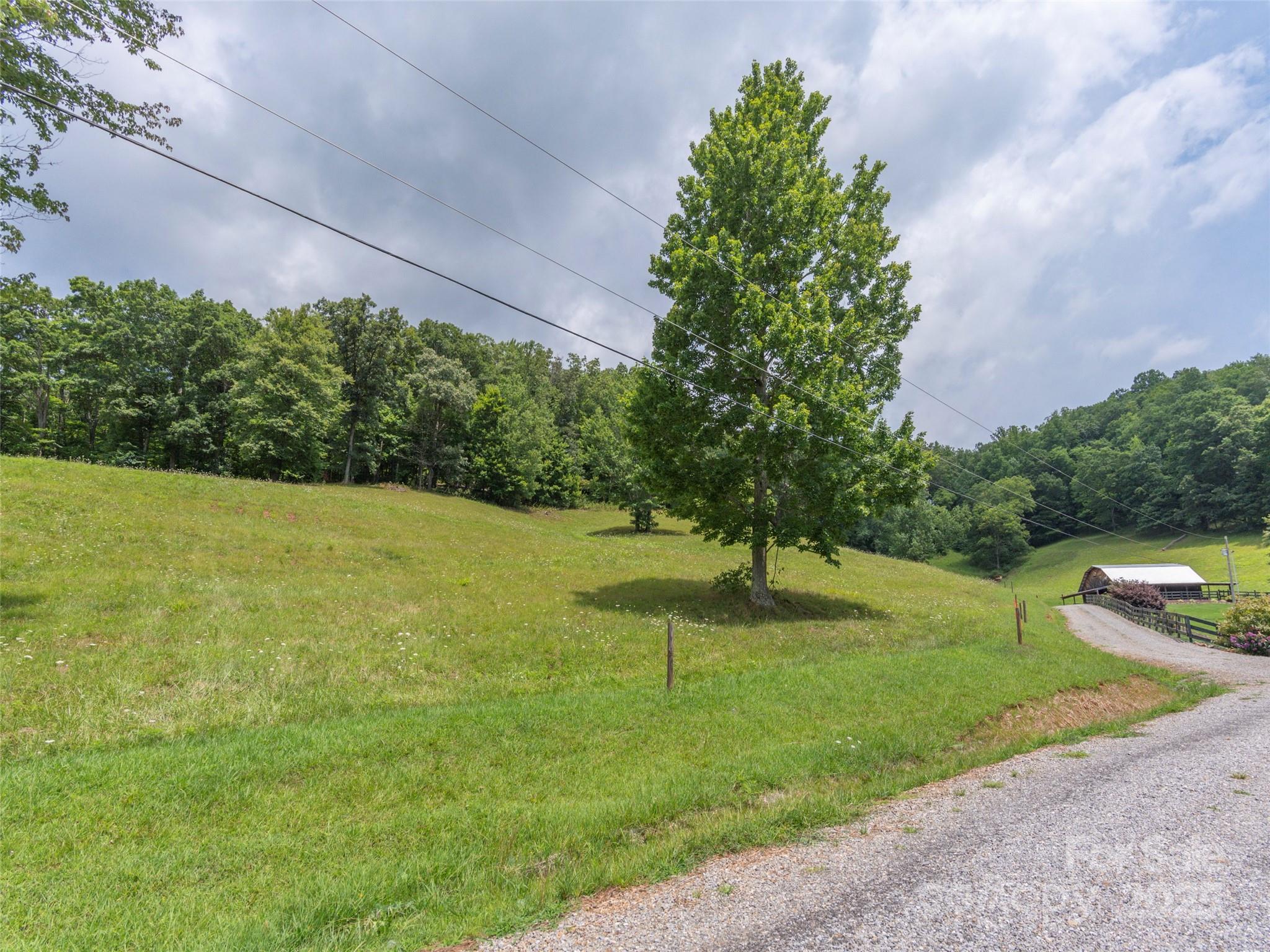 00 Bark Trail Waynesville NC 28786
