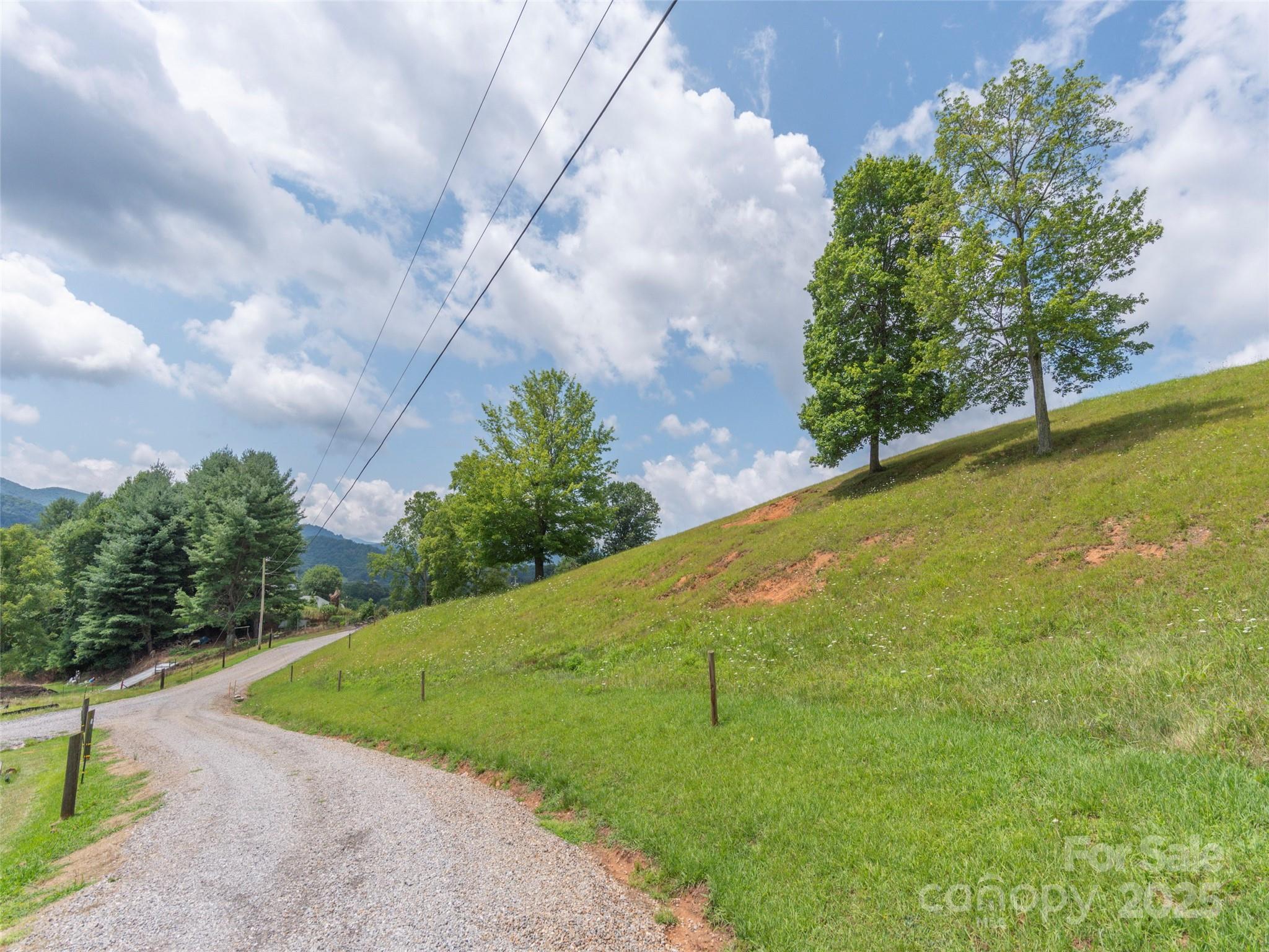 00 Bark Trail Waynesville NC 28786