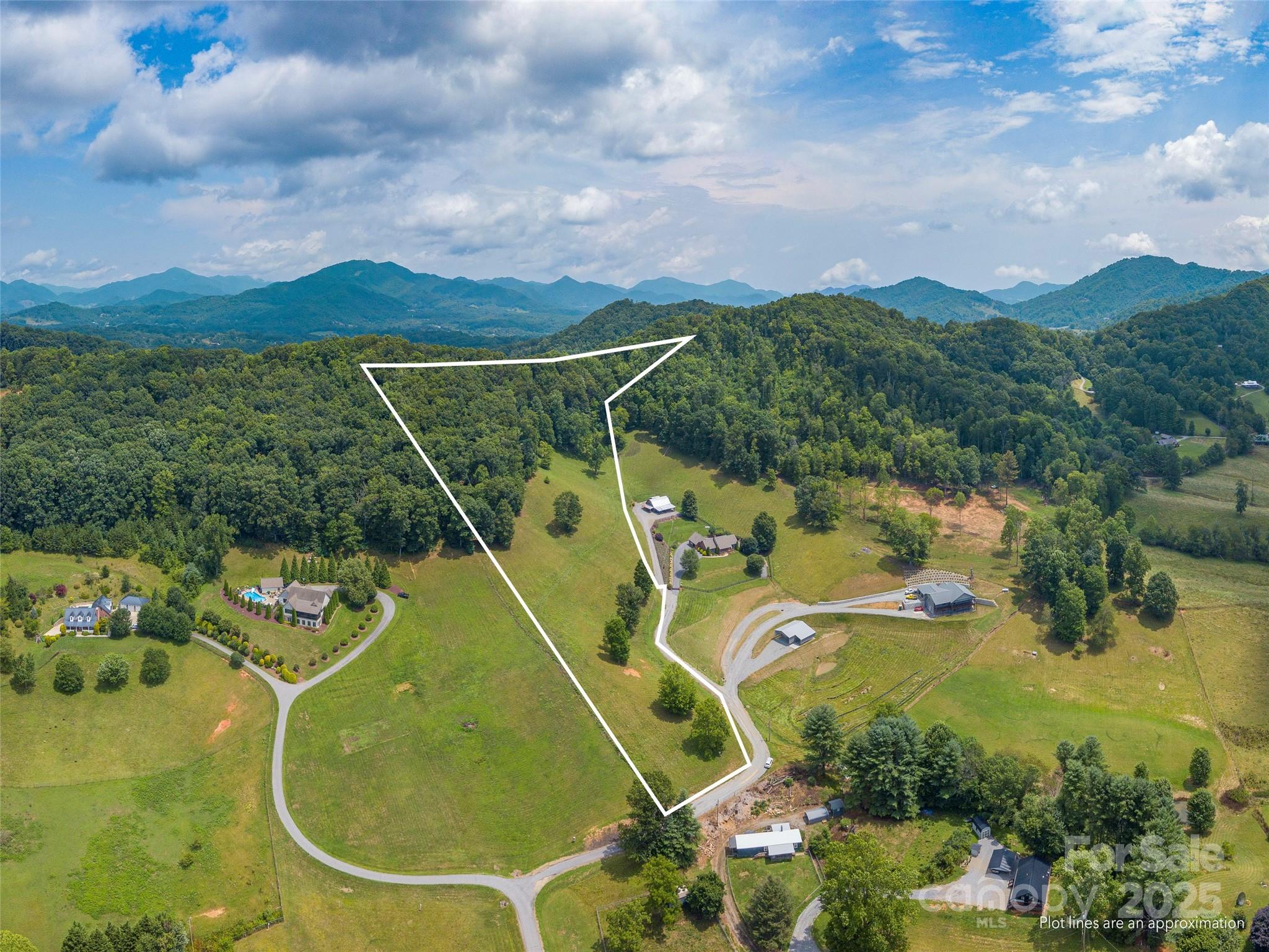 00 Bark Trail Waynesville NC 28786