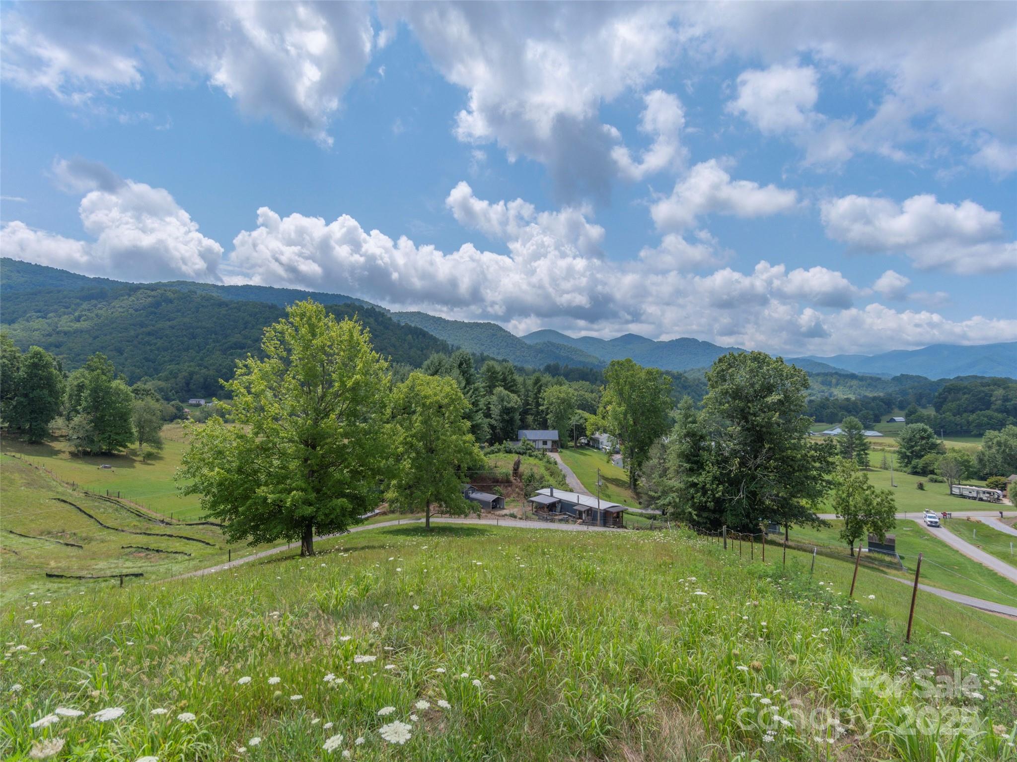 00 Bark Trail Waynesville NC 28786