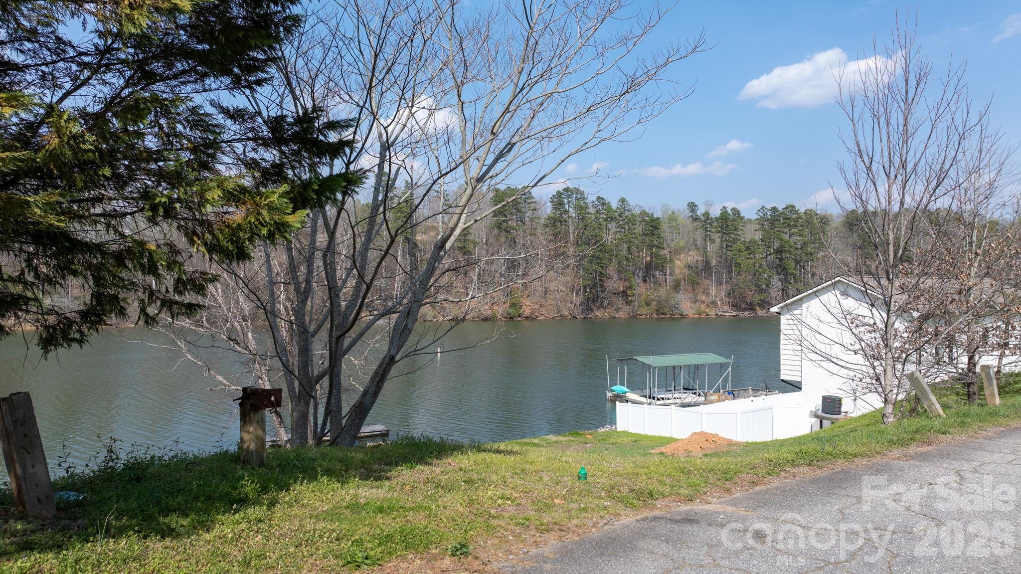 207 Catawba Avenue Hickory NC 28601