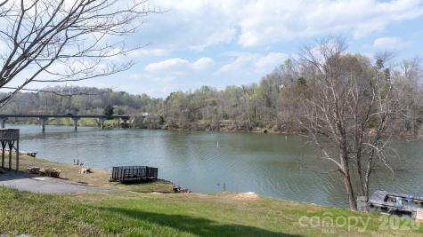 207 Catawba Avenue Hickory NC 28601