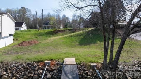 207 Catawba Avenue Hickory NC 28601
