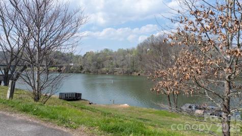 207 Catawba Avenue Hickory NC 28601