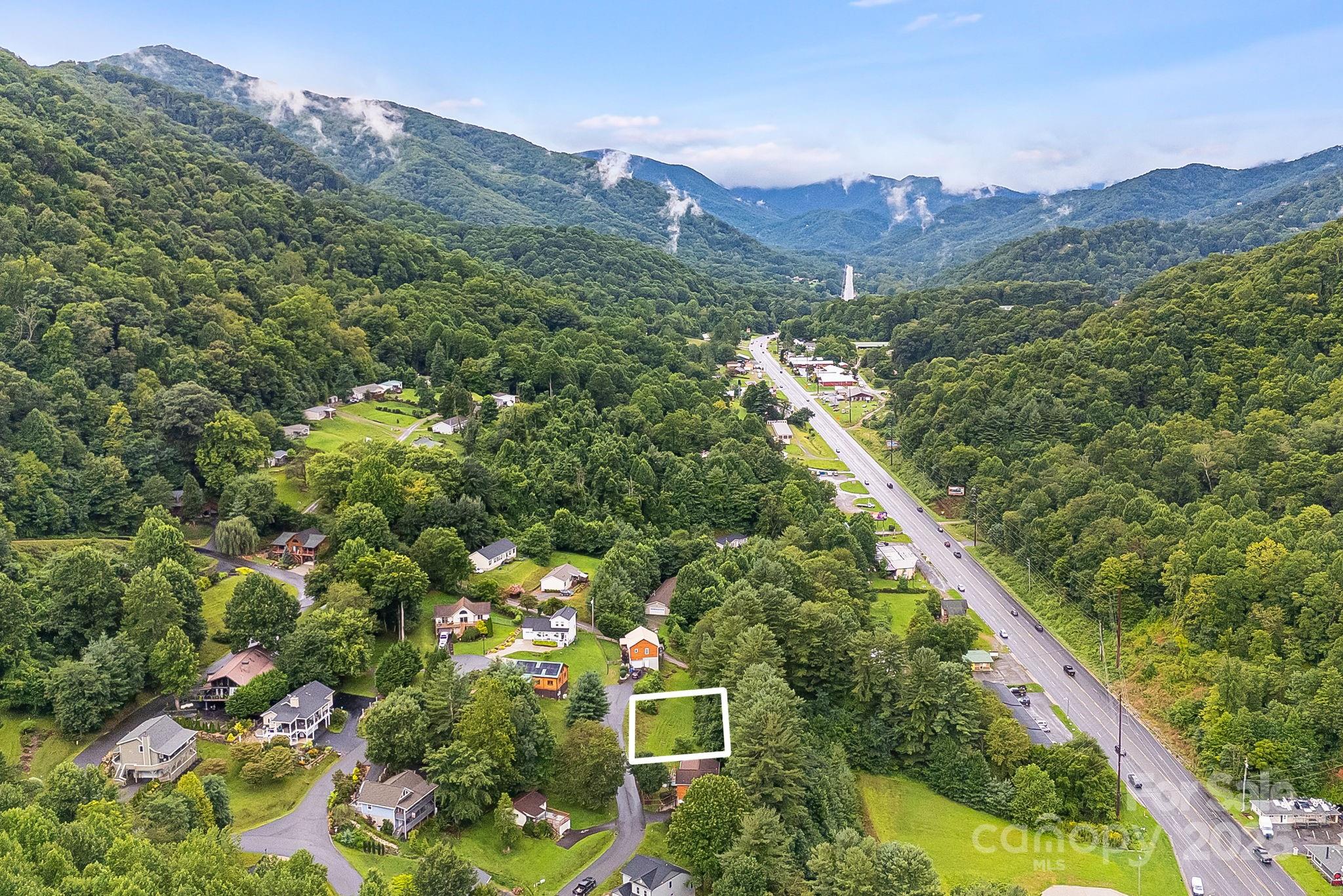 9999 Whippoorwill Way Waynesville NC 28786