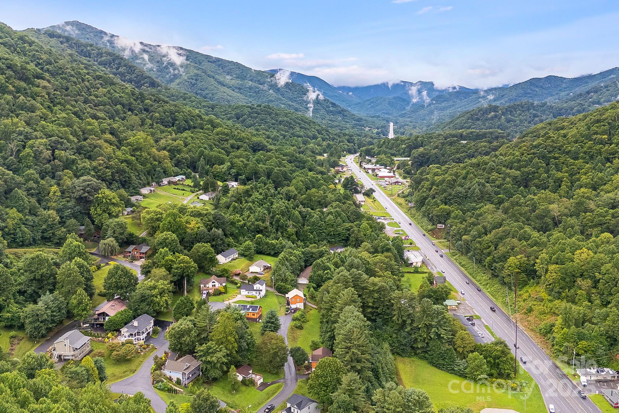 9999 Whippoorwill Way Waynesville NC 28786