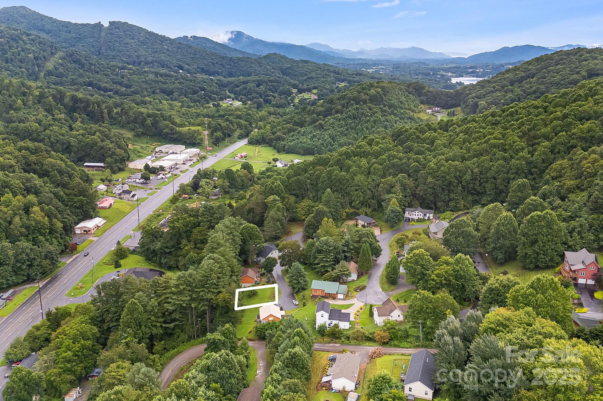 9999 Whippoorwill Way Waynesville NC 28786